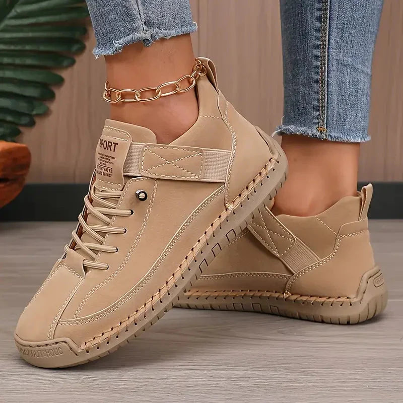 Clover™ Comfortable Sneakers