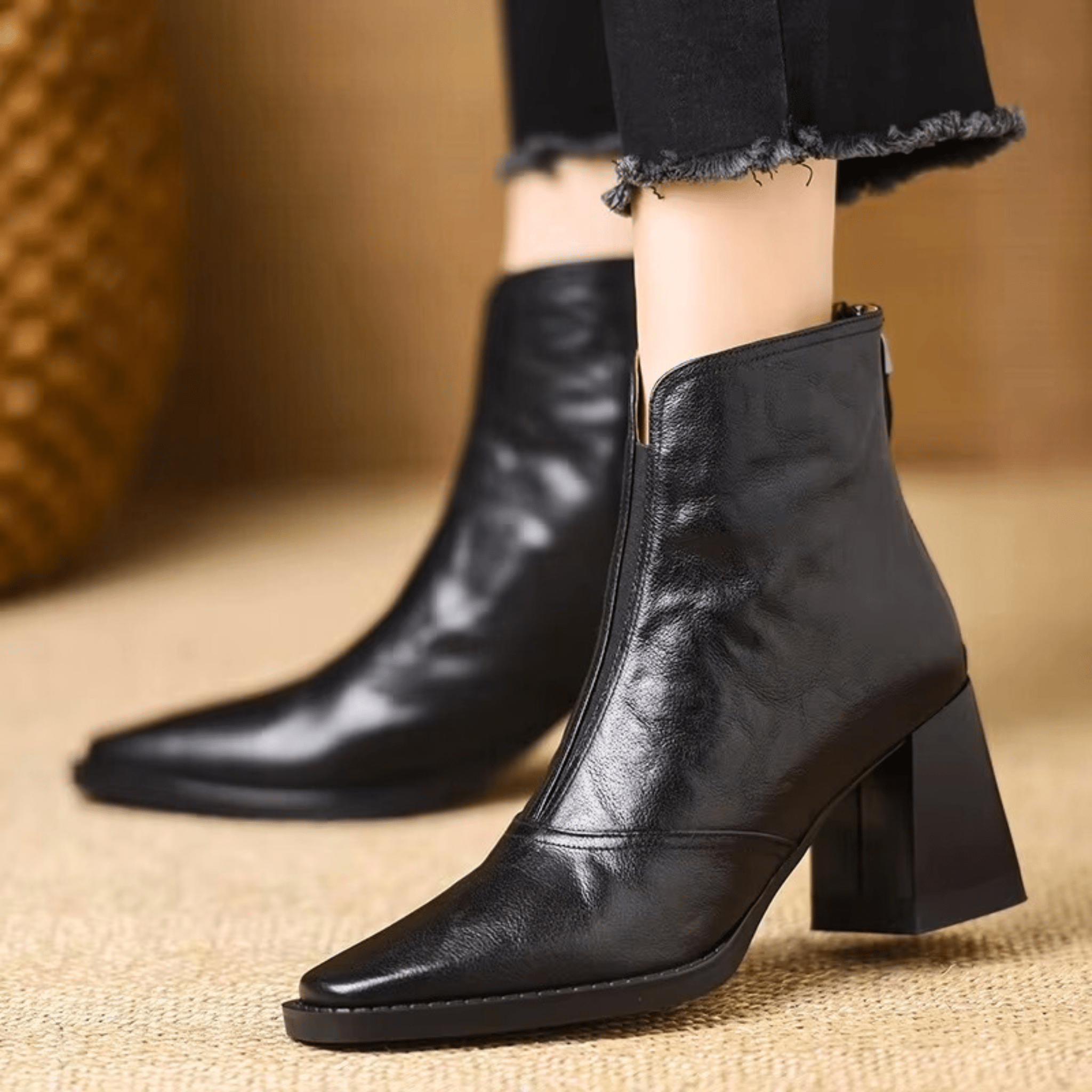 Savéline | Chic Ankle Boots with Total Support
