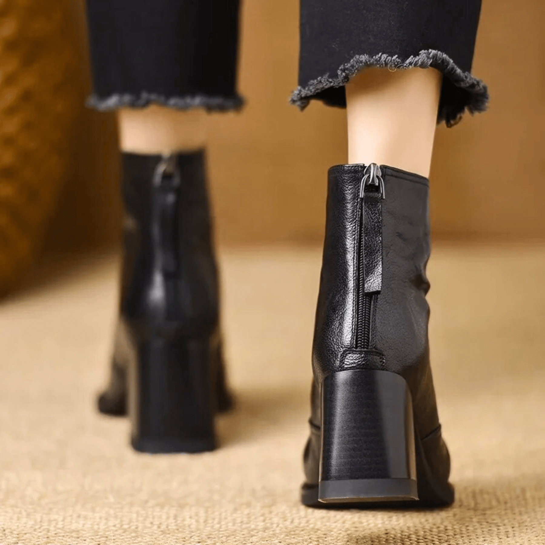 Savéline | Chic Ankle Boots with Total Support
