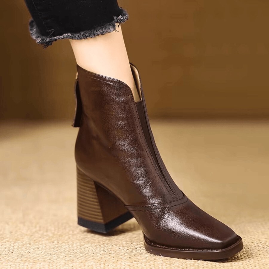 Savéline | Chic Ankle Boots with Total Support