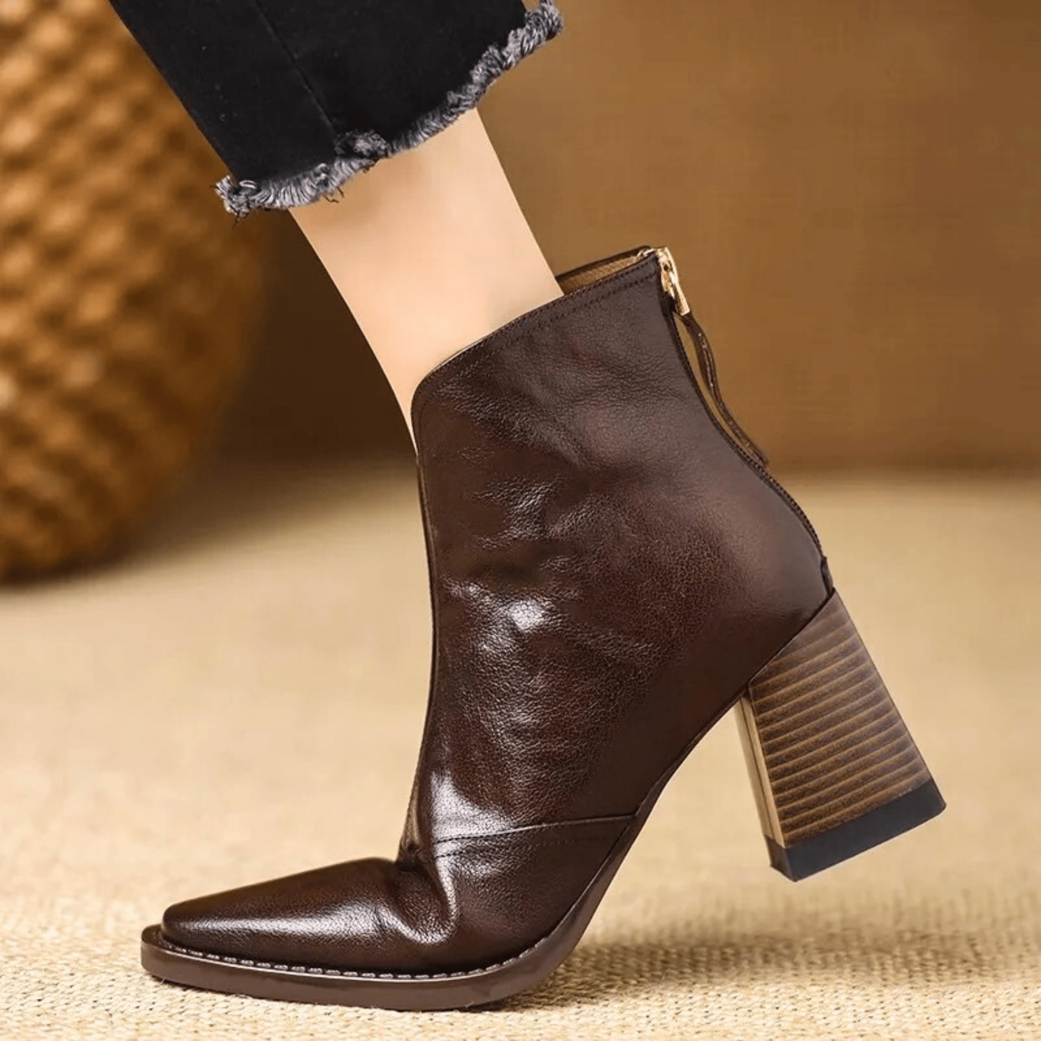 Savéline | Chic Ankle Boots with Total Support